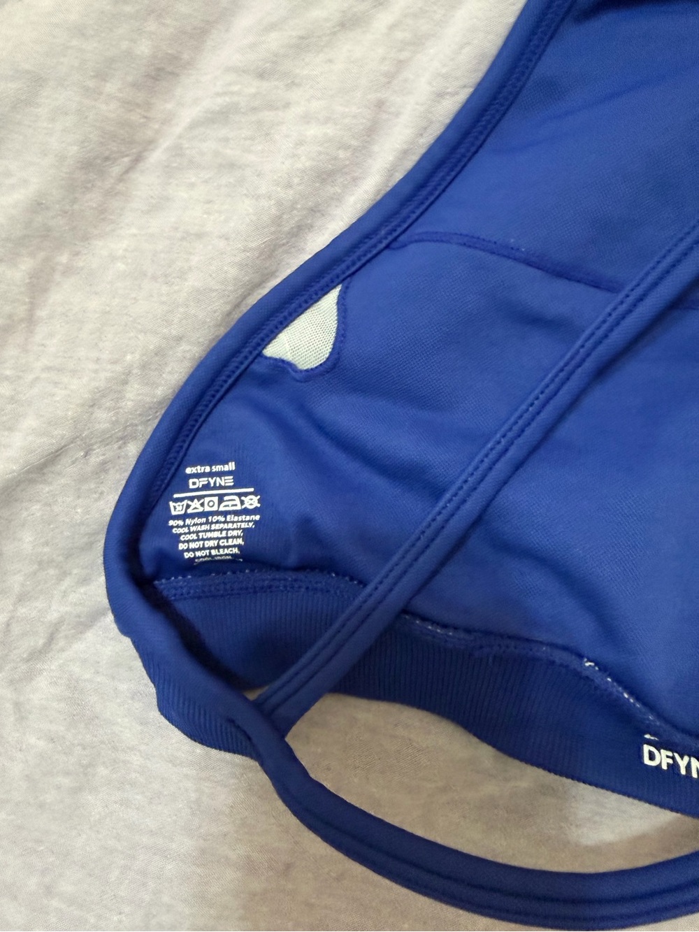 Like New! DFYNE Dynamic High Neck Sports Bra - Picture 2 of 6